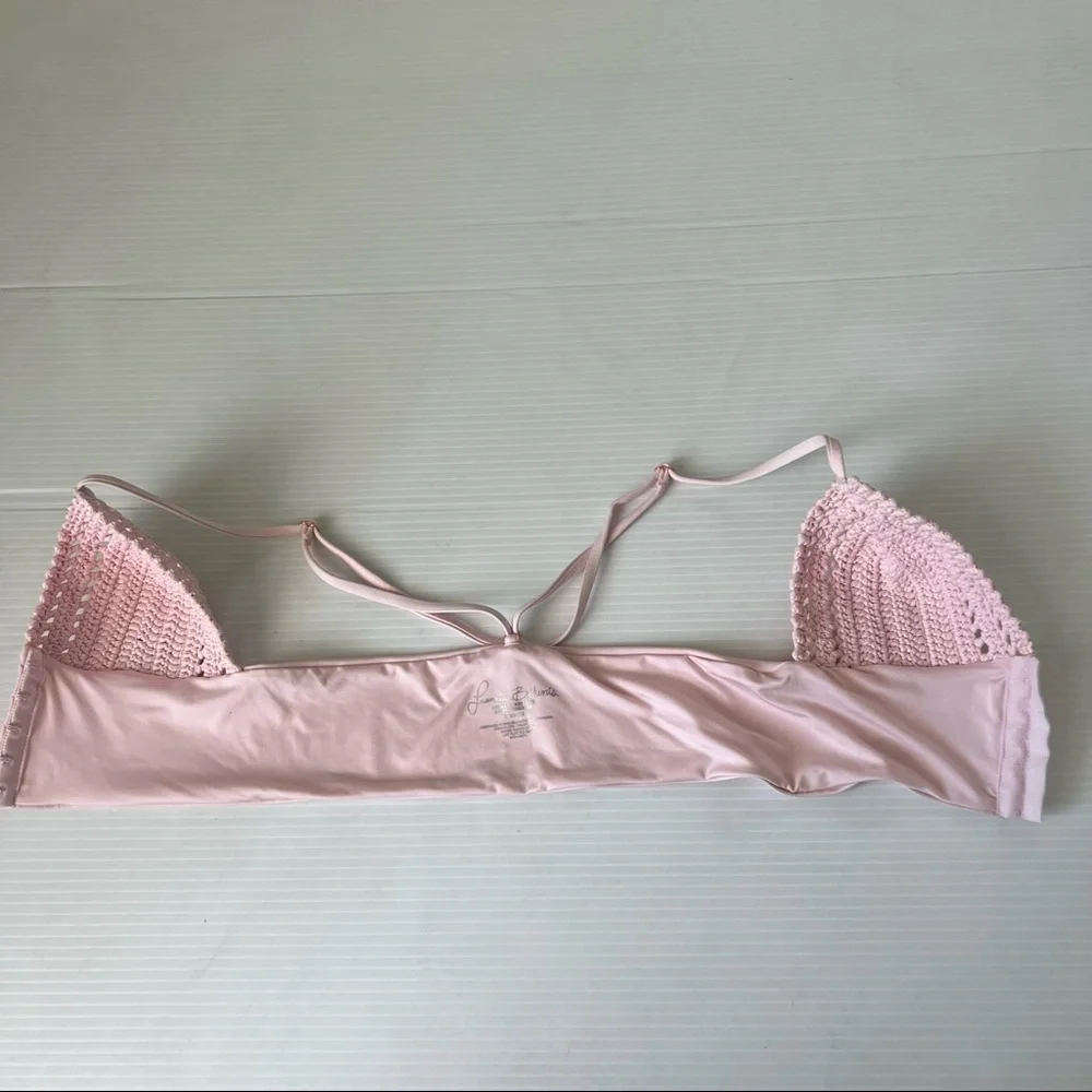 Frankie’s Bikinis Alya Crochet Bikini Top Pink, XS